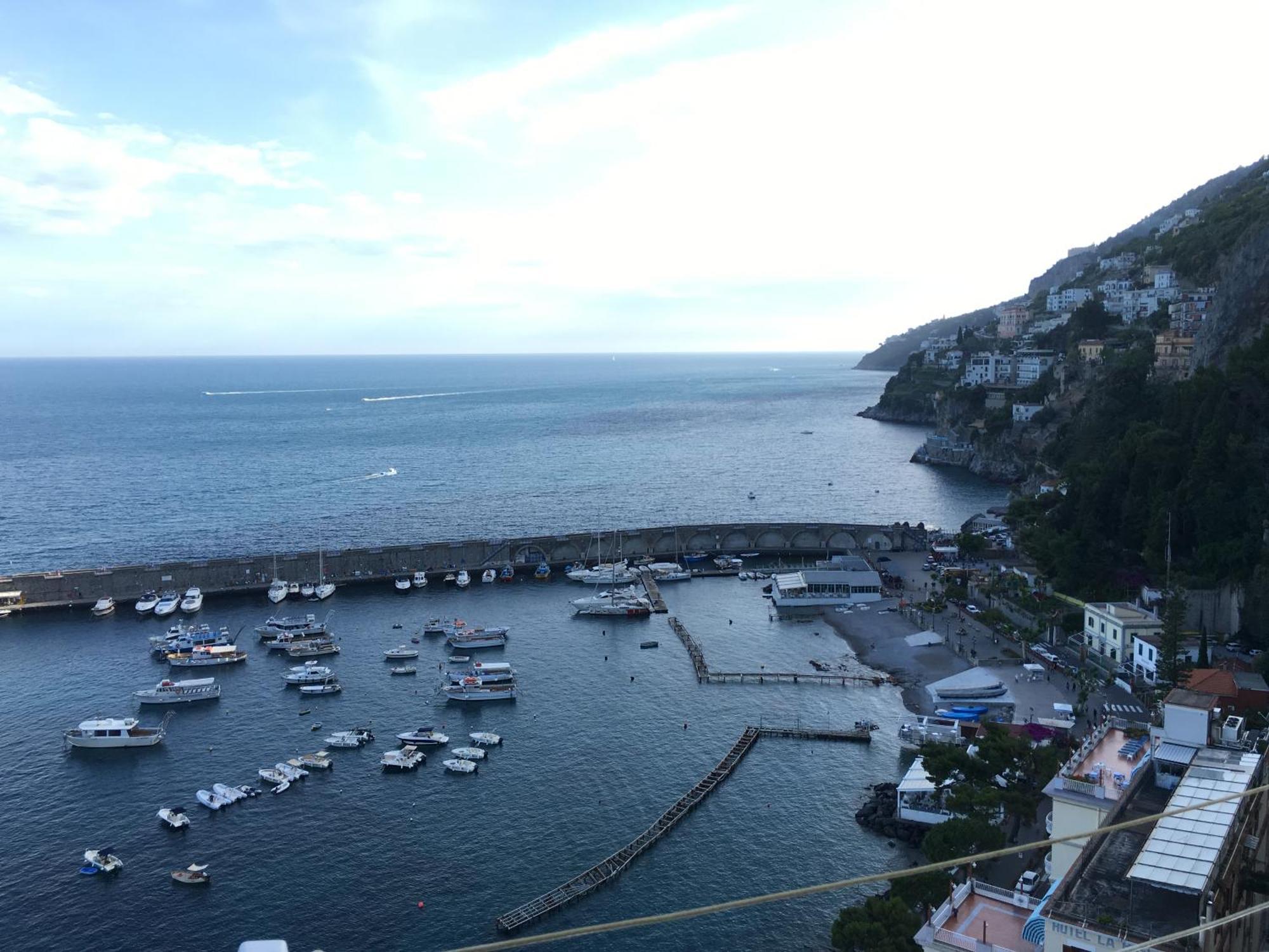 Apartments Amalfi Design Sea View Accessible By 250 Steps Номер фото
