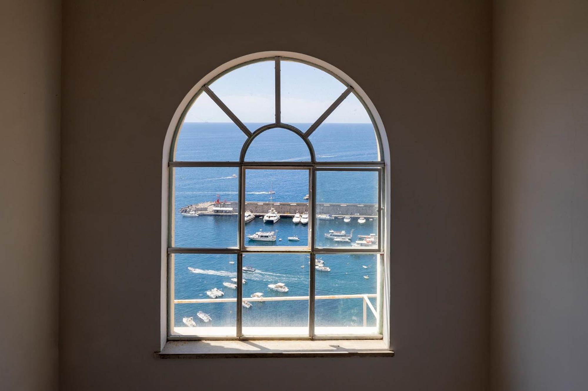 Apartments Amalfi Design Sea View Accessible By 250 Steps Экстерьер фото