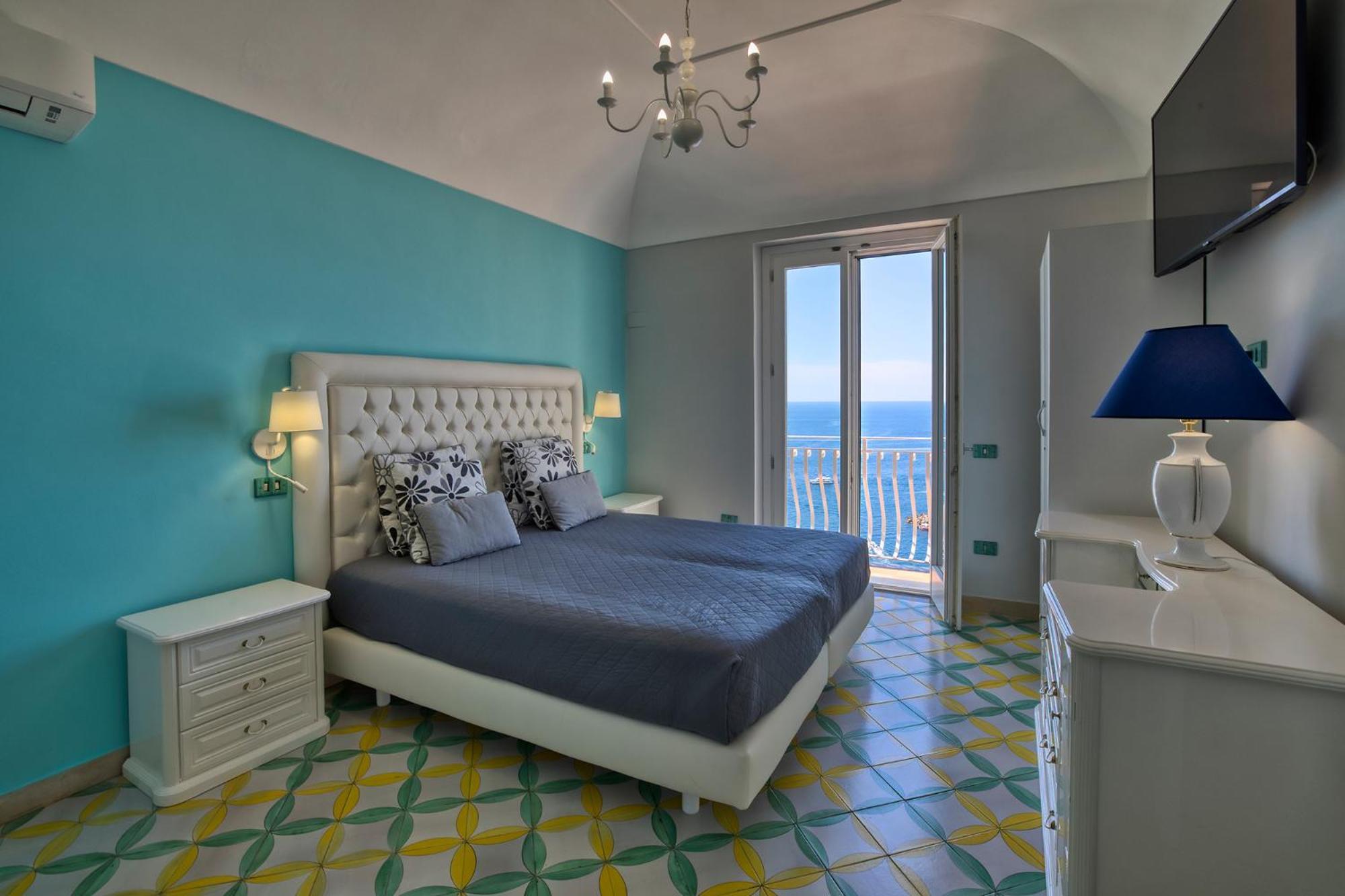 Apartments Amalfi Design Sea View Accessible By 250 Steps Экстерьер фото