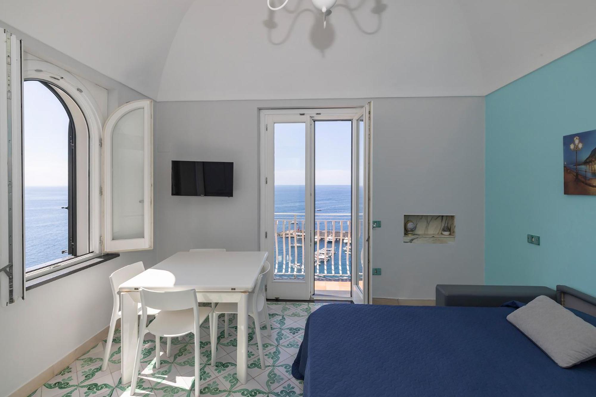 Apartments Amalfi Design Sea View Accessible By 250 Steps Экстерьер фото