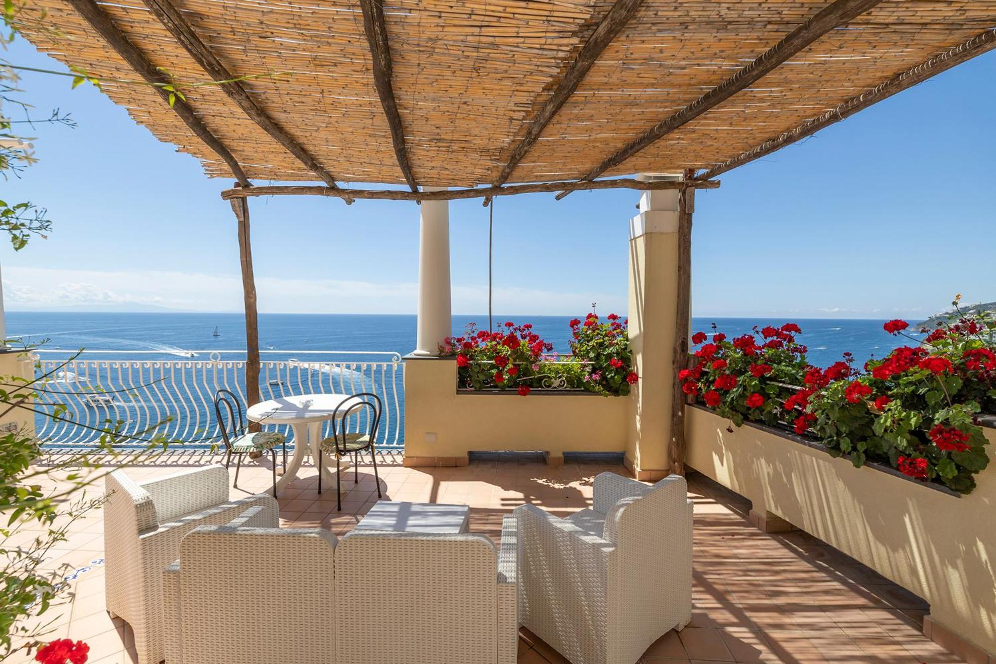 Apartments Amalfi Design Sea View Accessible By 250 Steps Экстерьер фото