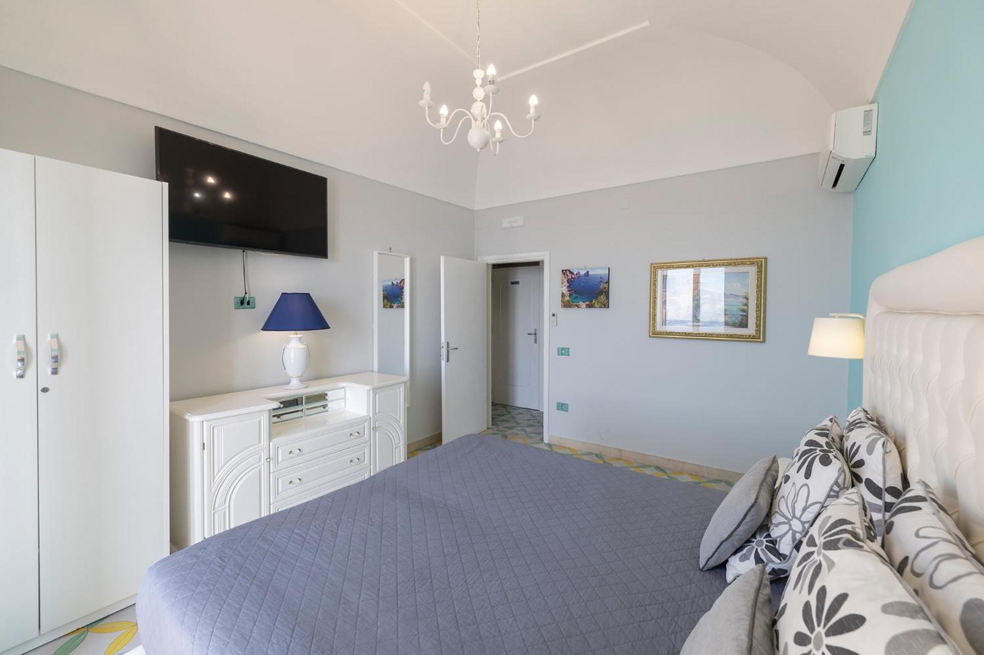 Apartments Amalfi Design Sea View Accessible By 250 Steps Экстерьер фото